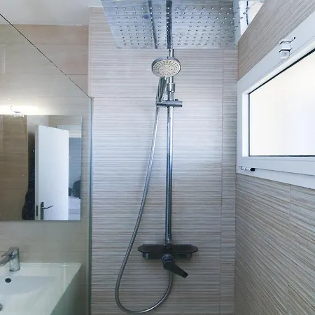 Apartment & Pool By Homing Marbella