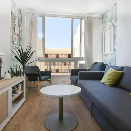 & Pool By Homing Apartment *